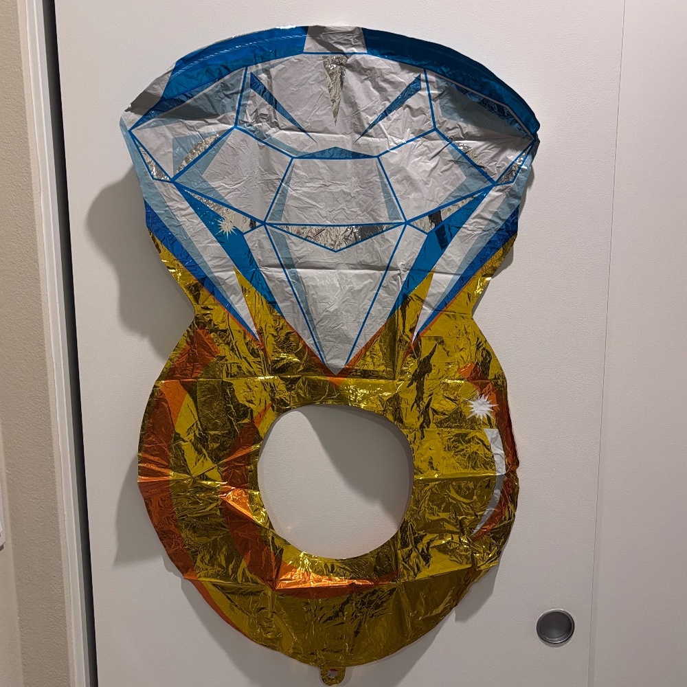 6 Diamond ring foil balloons